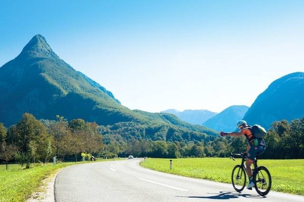 Explorez Ruoms à vélo et conseils pratiques